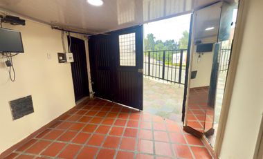 ARRIENDA APARTAESTUDIO EN LA RAMBLA