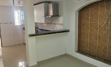 VENDO CASA ´PLANA  EN BARRIO ABAJO CON AREA DE 107 MTS Y 3 ALCOBAS