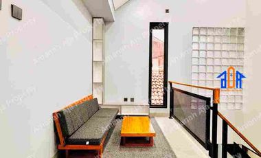 Rooftop Lega Furnished 900 Meter Ke Gerbang Tol