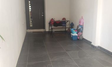 CASA DE 3 PISOS EN VENTA EN SOLEDAD DE GRACIANO SANCHEZ