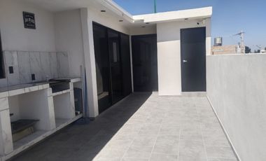 CASA DE 3 PISOS EN VENTA EN SOLEDAD DE GRACIANO SANCHEZ