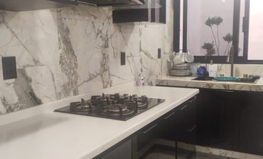 CASA DE 3 PISOS EN VENTA EN SOLEDAD DE GRACIANO SANCHEZ