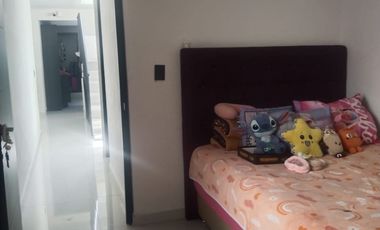 CASA DE 3 PISOS EN VENTA EN SOLEDAD DE GRACIANO SANCHEZ