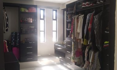 CASA DE 3 PISOS EN VENTA EN SOLEDAD DE GRACIANO SANCHEZ