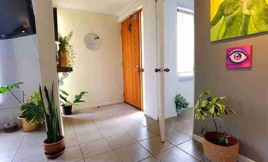 Se Arrienda amplia e iluminada casa