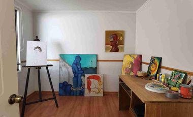 Se Arrienda amplia e iluminada casa