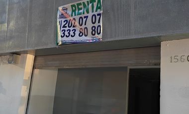 Camelinas: Local comercial amplio con excelente ubicación