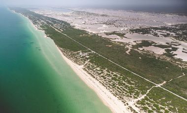 FRENTE A PLAYA  DEPTO  COSTA YUCATECA