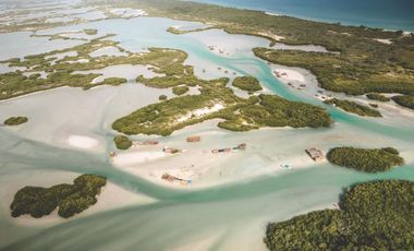 FRENTE A PLAYA  DEPTO  COSTA YUCATECA