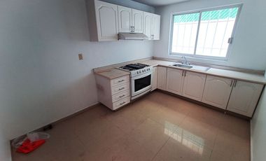 Casa en Venta En Fraccionamiento Puerta de Hierro Seguridad, Plusvalía y Excelente Ubicación.