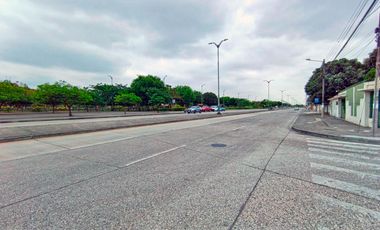 Alquiler de Local Comercial Esquinero - Samanes 6, Cerca a Parque Samanes