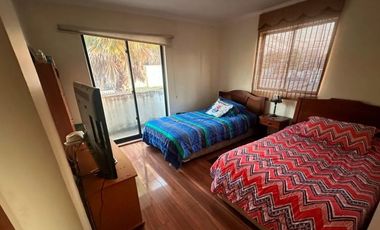 SE VENDE HERMOSA Y LUMINOSA CASA CON PISCINA LOMAS DE SAN ANDRÉS