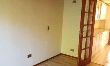 Arriendo casa remodelada  en Fundo El Carmen 3 dormitorios , 2 baños