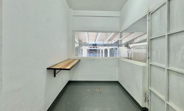 Local Comercial en Renta, Av Américas