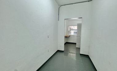 Local Comercial en Renta, Av Américas