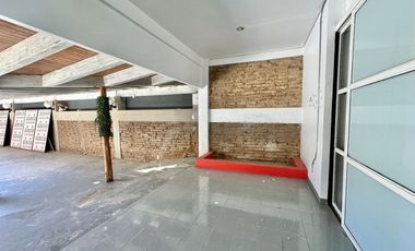 Local Comercial en Renta, Av Américas