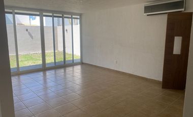 CASA 100% REMODELADA EN VILLA ANTIGUA, EL PUEBLITO, CORREGIDORA, QRO.