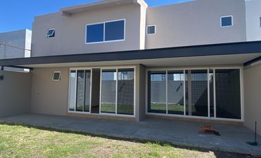 CASA 100% REMODELADA EN VILLA ANTIGUA, EL PUEBLITO, CORREGIDORA, QRO.