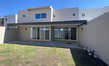 CASA 100% REMODELADA EN VILLA ANTIGUA, EL PUEBLITO, CORREGIDORA, QRO.