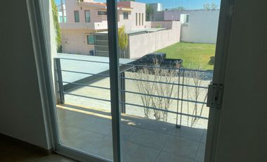 CASA 100% REMODELADA EN VILLA ANTIGUA, EL PUEBLITO, CORREGIDORA, QRO.