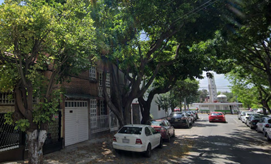 CASA EN REMATE CUAUHTEMOC