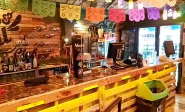 VENDO EXCELENTE PROPIEDAD PARA NEGOCIO UBICADO EN AVENIDA MUY TRANCITADA