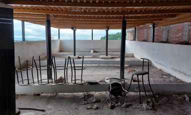 VENDO EXCELENTE PROPIEDAD PARA NEGOCIO UBICADO EN AVENIDA MUY TRANCITADA