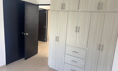 BONITA CASA EN RENTA EN FRACC. MISIONES FRENTE A PARQUE TOLUCA 2000, A UN COSTADO DE PEGASO Y A 15 MIN DE AEROPUERTO DE TOUCA