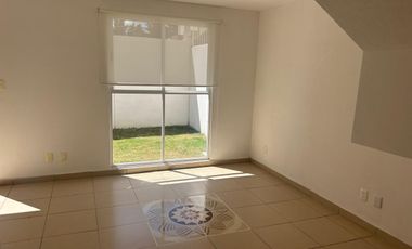BONITA CASA EN RENTA EN FRACC. MISIONES FRENTE A PARQUE TOLUCA 2000, A UN COSTADO DE PEGASO Y A 15 MIN DE AEROPUERTO DE TOUCA