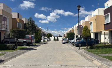 BONITA CASA EN RENTA EN FRACC. MISIONES FRENTE A PARQUE TOLUCA 2000, A UN COSTADO DE PEGASO Y A 15 MIN DE AEROPUERTO DE TOUCA