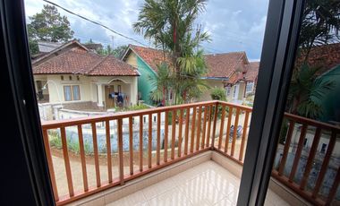 Rumah 2 Lt dan Toko Daerah Sejuk Bojong Purwakarta Dijual Murah