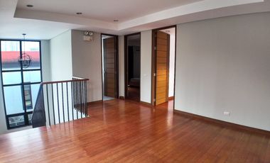 HOUSE & LOT IN SAN LORENZO VILLAGE, MAKATI CITY, 870.06SQM
