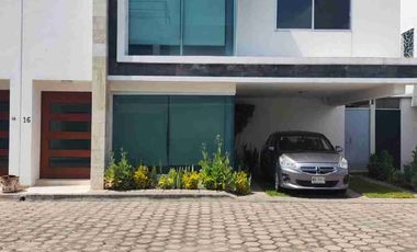 SE RENTA CASA A 5 MINUTOS DE LA UDLAP