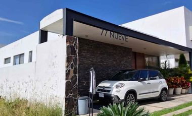 EXCELENTE CASA VENTA UNA PLANTA, FRACC. LA RIOJA AV. LOPEZ MATEOS SUR TLAJOMULCO DE ZÚÑIGA JAL