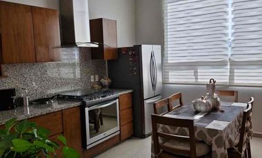 EXCELENTE CASA VENTA UNA PLANTA, FRACC. LA RIOJA AV. LOPEZ MATEOS SUR TLAJOMULCO DE ZÚÑIGA JAL