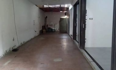 Gudang Klender Jl Gusti Ngurah Rai: LT 1000 m2, LB 700 m2, Jalan Raya
