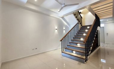 FOR SALE! 13.8M 3-Storey Townhouse Units In Brgy Don Bosco Paranaque-AP