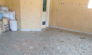 Two Strorey H&L with Fountain 2,467 sqm Clean title for Sale in San Carlos Pangasinan