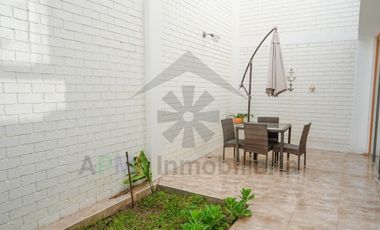 VENTA DE CASA DE PLAYA MUY CERCA AL MAR DE PIMENTEL