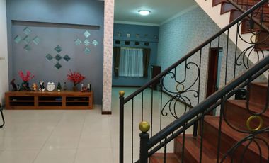 Disewakan Rumah 2 Lantai Luas Hampir Full Furnish di Mekarwangi Bandung