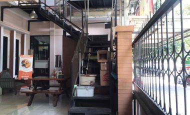 RUMAH HOEK 2  LANTAI DEKAT RUKO COCOK UNTUK USAHA BANJAR WIJAYA TANGERANG