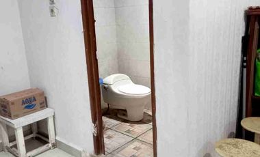 Disewakan Rumah Semi Furnished 4 kamar tidur luas 165 m2 Pinang Griya Permai