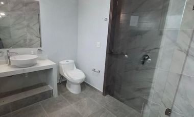 AMPLIA CASA EN RENTA EN COTO LA FLORIDA ARCOS DE GUADALUPE, ZAPOPAN