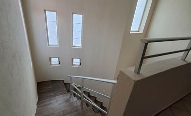 AMPLIA CASA EN RENTA EN COTO LA FLORIDA ARCOS DE GUADALUPE, ZAPOPAN