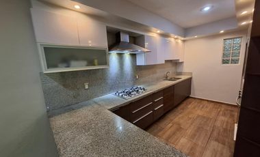 AMPLIA CASA EN RENTA EN COTO LA FLORIDA ARCOS DE GUADALUPE, ZAPOPAN