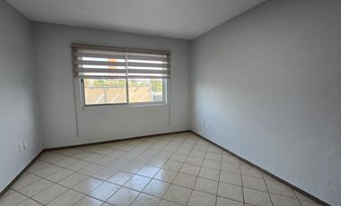 AMPLIA CASA EN RENTA EN COTO LA FLORIDA ARCOS DE GUADALUPE, ZAPOPAN