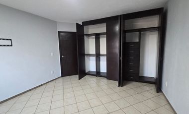 AMPLIA CASA EN RENTA EN COTO LA FLORIDA ARCOS DE GUADALUPE, ZAPOPAN