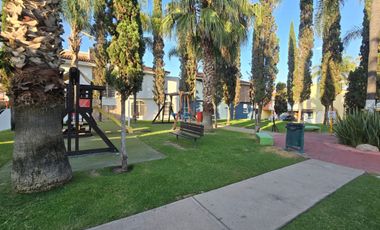 AMPLIA CASA EN RENTA EN COTO LA FLORIDA ARCOS DE GUADALUPE, ZAPOPAN