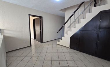 AMPLIA CASA EN RENTA EN COTO LA FLORIDA ARCOS DE GUADALUPE, ZAPOPAN