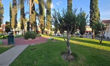 AMPLIA CASA EN RENTA EN COTO LA FLORIDA ARCOS DE GUADALUPE, ZAPOPAN